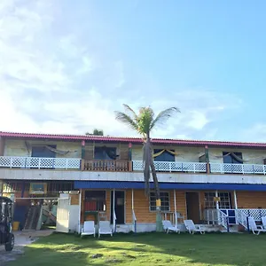 Yellow Moon & , San Andrés Colombie
